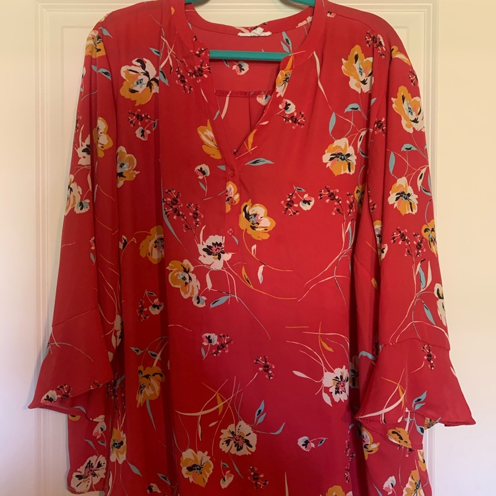 Bell sleeve floral peasant top